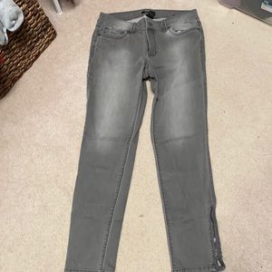 White House Black Market Gray Skimmer Pants